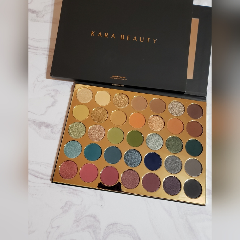 Kara Beauty Desert Oasis 35 Color Eyeshadow Palette Pro Shadow Palette